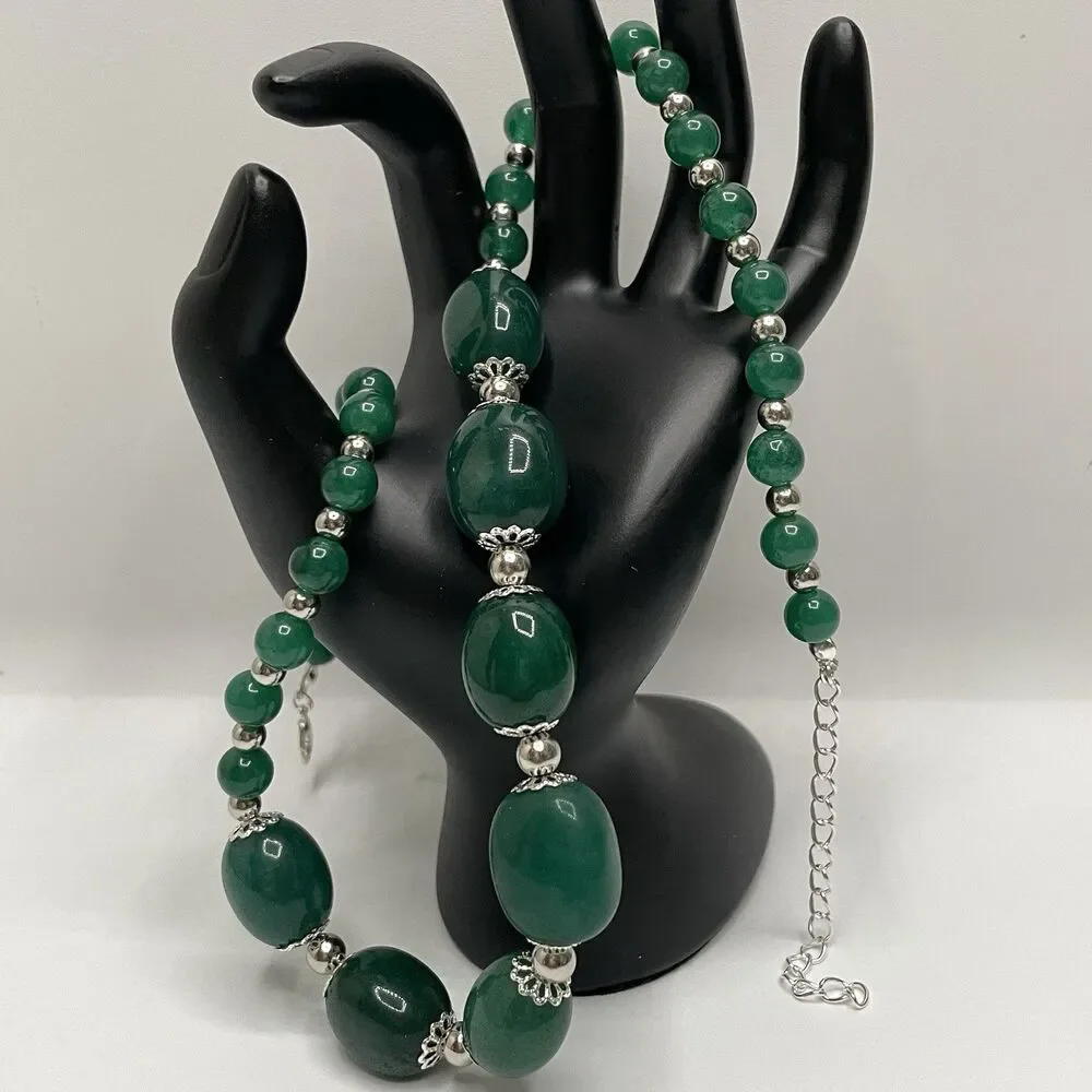 Earth Mined Emerald Green Gemstone Silver Tone Beaded Necklace Statement